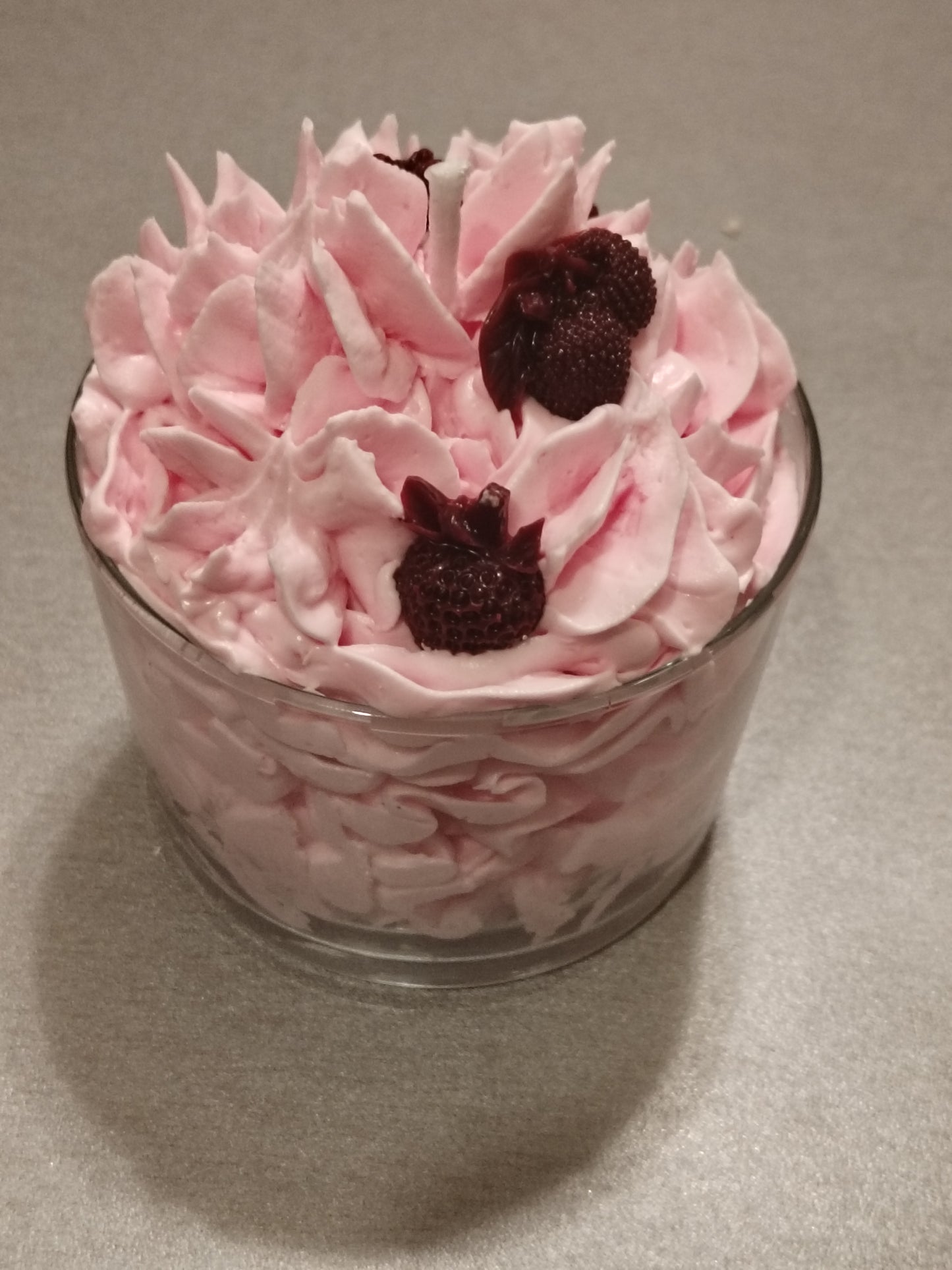 Bougie gourmande yaourt fraise
